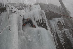 Ľadomurňa - ľadíky na Múre 2011